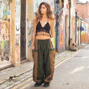Green Aztec Print Hippie Harem Pants, Parachute Baggy Trousers