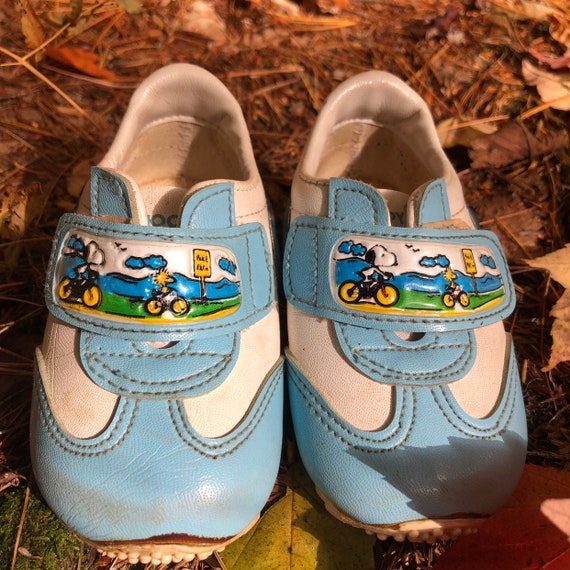 snoopy cute sneakers