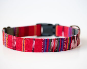 Collare per cani rosso Boho guatemalteco Maya >> Campo di papaveri