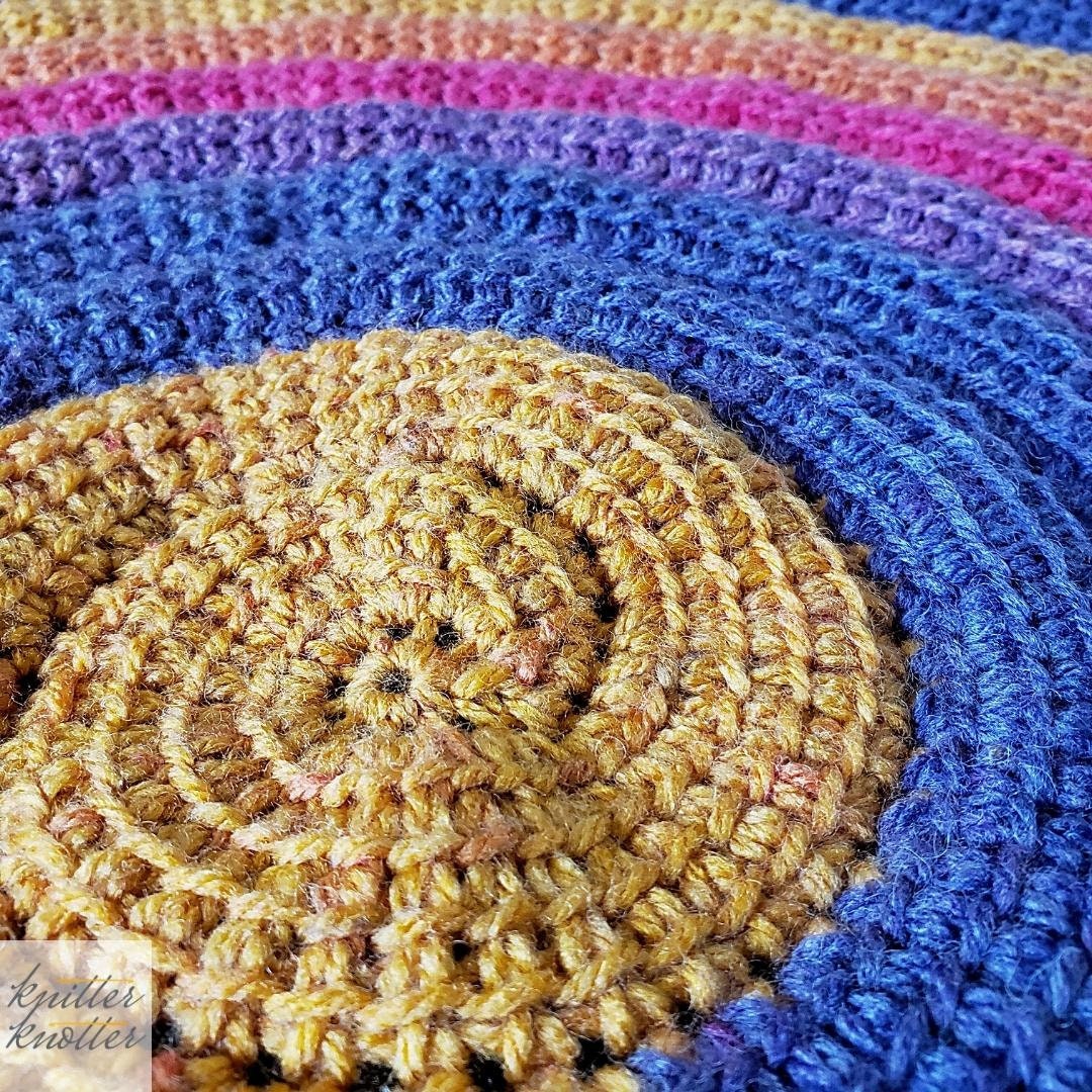 How to Tunisian crochet a continuous spiral - KnitterKnotter