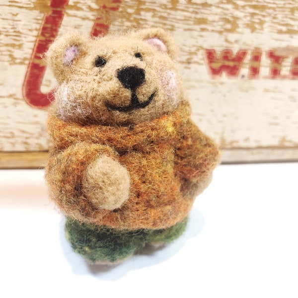 Needle Felted Bear, Woodland Decor, Bear in Sweater, Small Figurine, Wool Bear