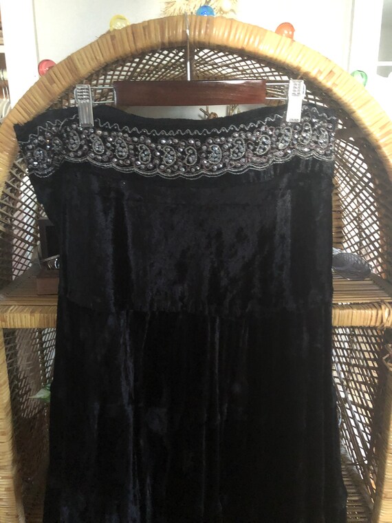 Vintage 80s/90s faux black velvet midi skirt - image 6