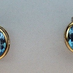 14kt Gold Blue Topaz Earring 017ML
