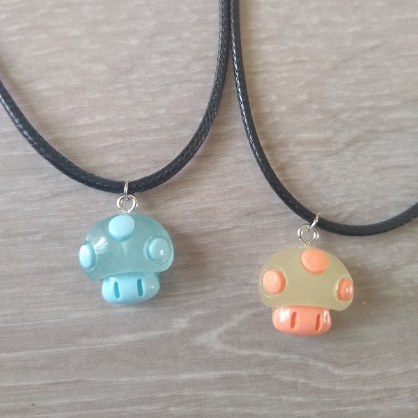 Grappige paddenstoel ketting. Schattige nerd ketting, geek nerdy sieraden, choker sieraden, paddenstoel cadeau idee voor haar Kawaii ketting