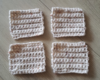 Ensemble de 4 sous-verres en tweed épais au crochet, sous-verres beiges faits à la main, sous-verres épais. Cadeau mignon de sous-verres de cuisine