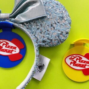 Pizza Rocket Wall Hook, Mouse Ears Display