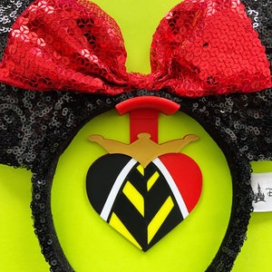 Queen of Hearts Wall Hook, Mouse Ears Display