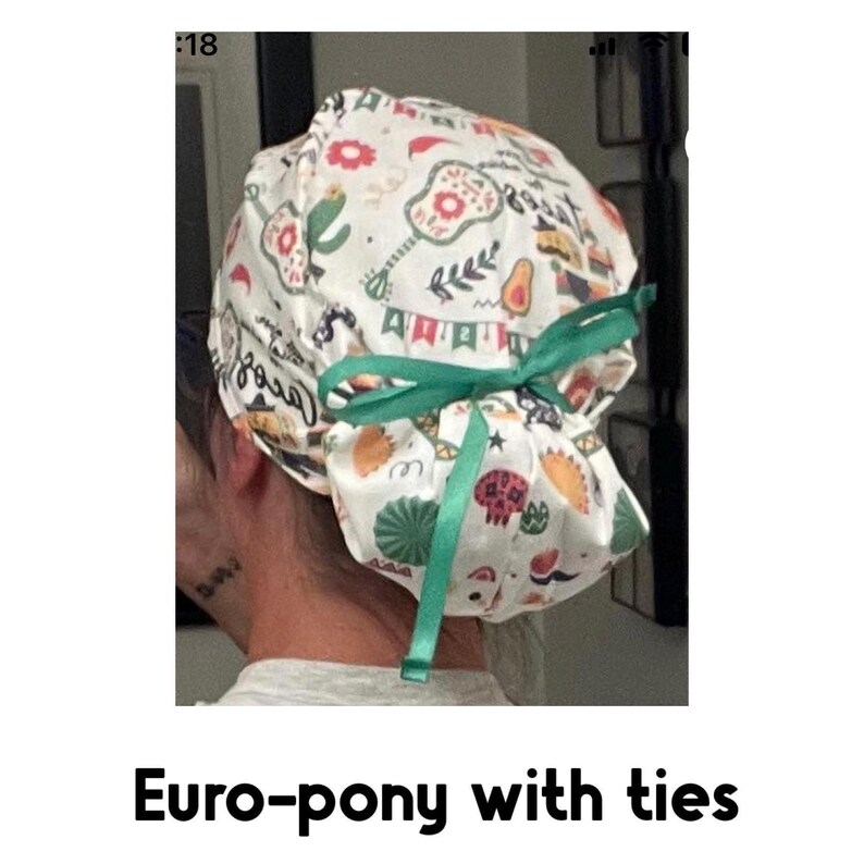 Pink Cheetah Scrub Cap: Funny scrub hat. Satin lined option. Euro with toggle, pony with ties or men’s styles zdjęcie 8