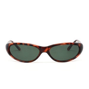 True Vintage 90s Standard Size Tortoise Oval Sunglasses