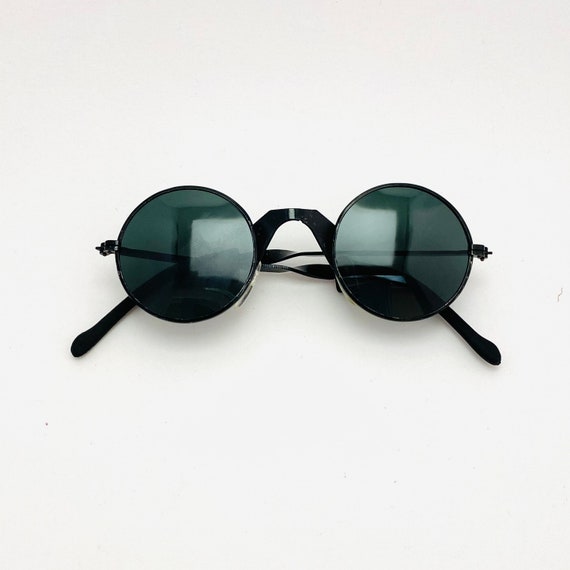 Small Round Retro Vintage Circle Style Sunglasses Colored Metal Frame 43mm 