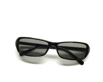 Deluxe Vintage 90s Black Rectangle Frame Sunglasses
