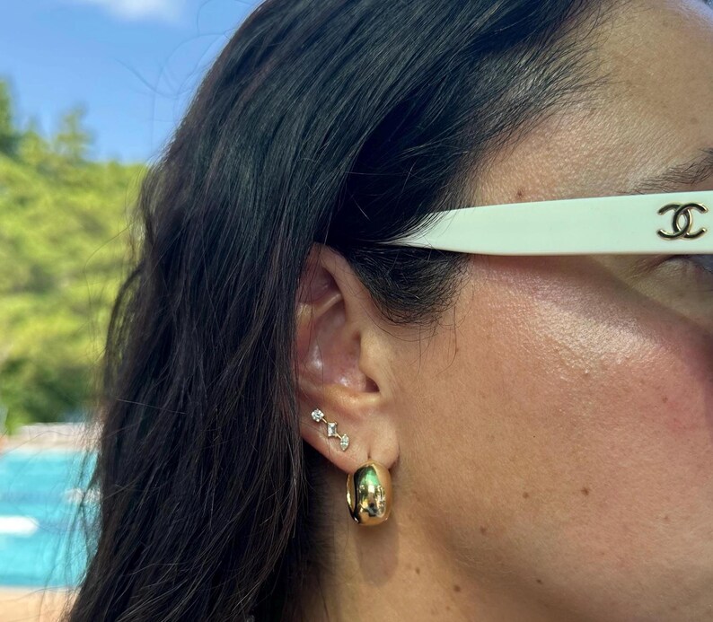 3/4 Inch Hollow Chunky Hoop Earrings/ Hoops. 18K Gold Filled. Wont