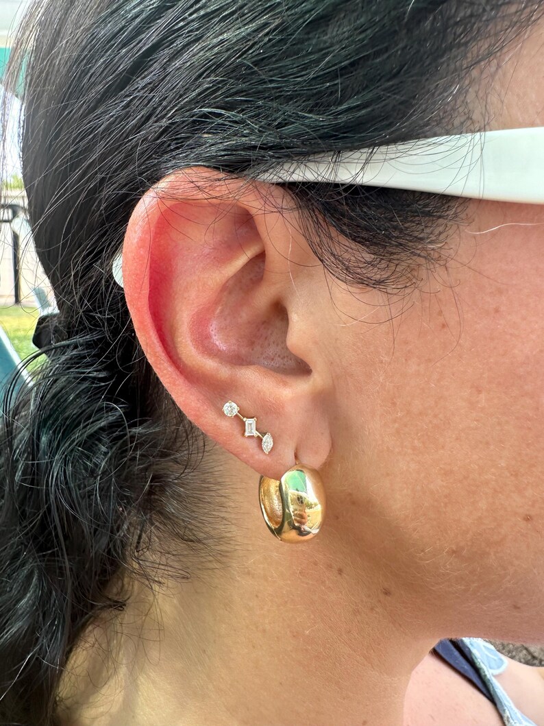 3/4 Inch Hollow Chunky Hoop Earrings/ Hoops. 18K Gold Filled. Wont