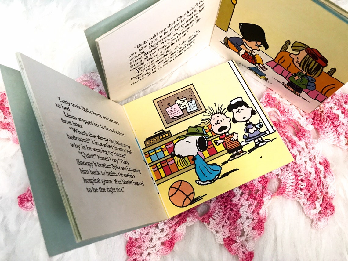 Vintage Snoopy Books Set of 2 Peanuts Mini Stories Childrens Etsy