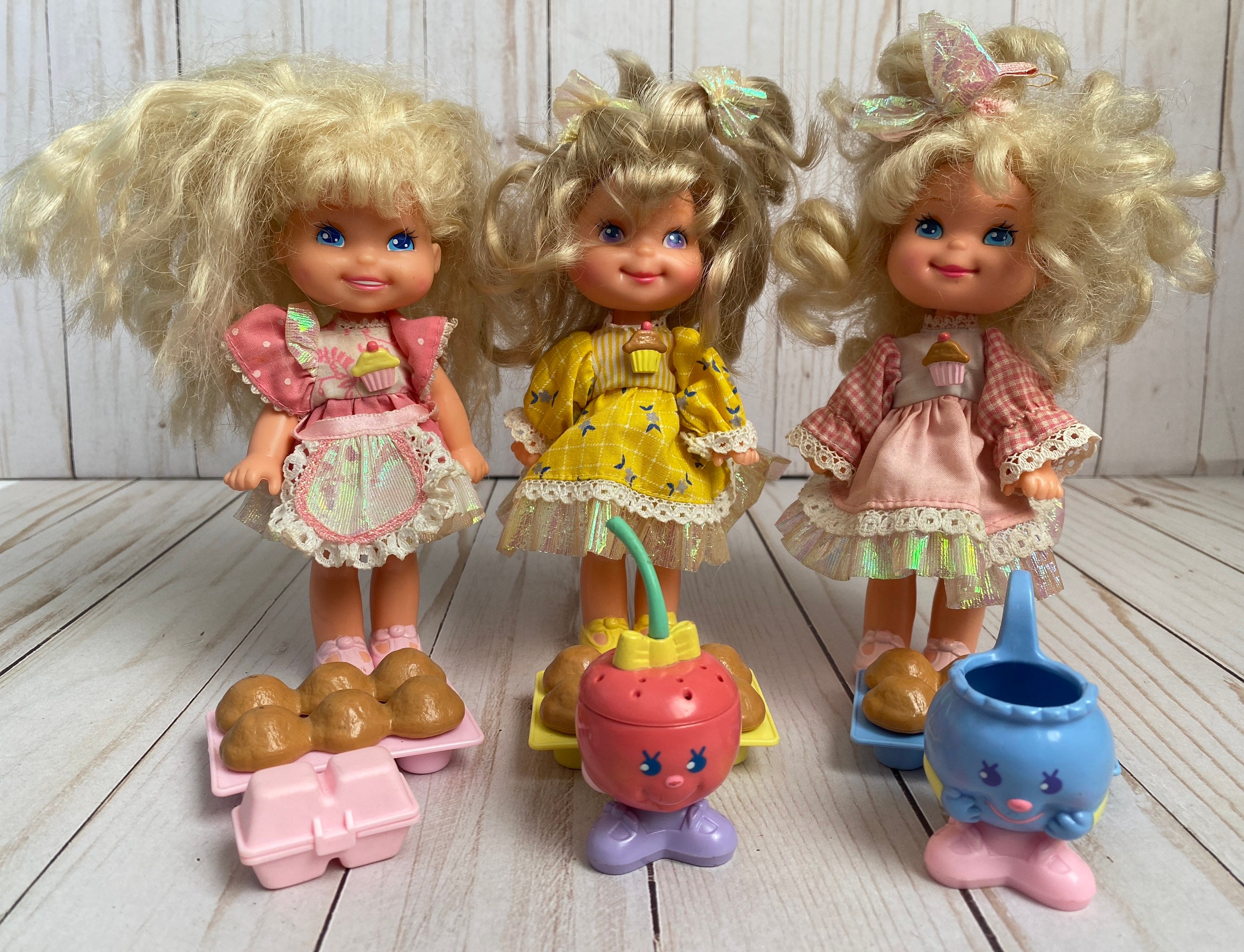 Cherry merry muffin dolls sales