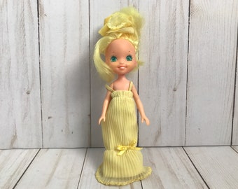 Vintage 1980s Rose Petal Place Daffodil Yellow Doll
