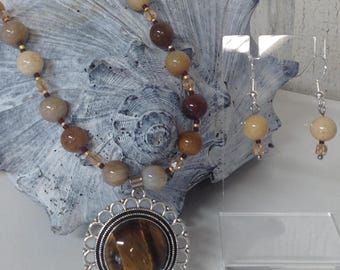 Beaded Necklace and Earring Set / Jewelry Set