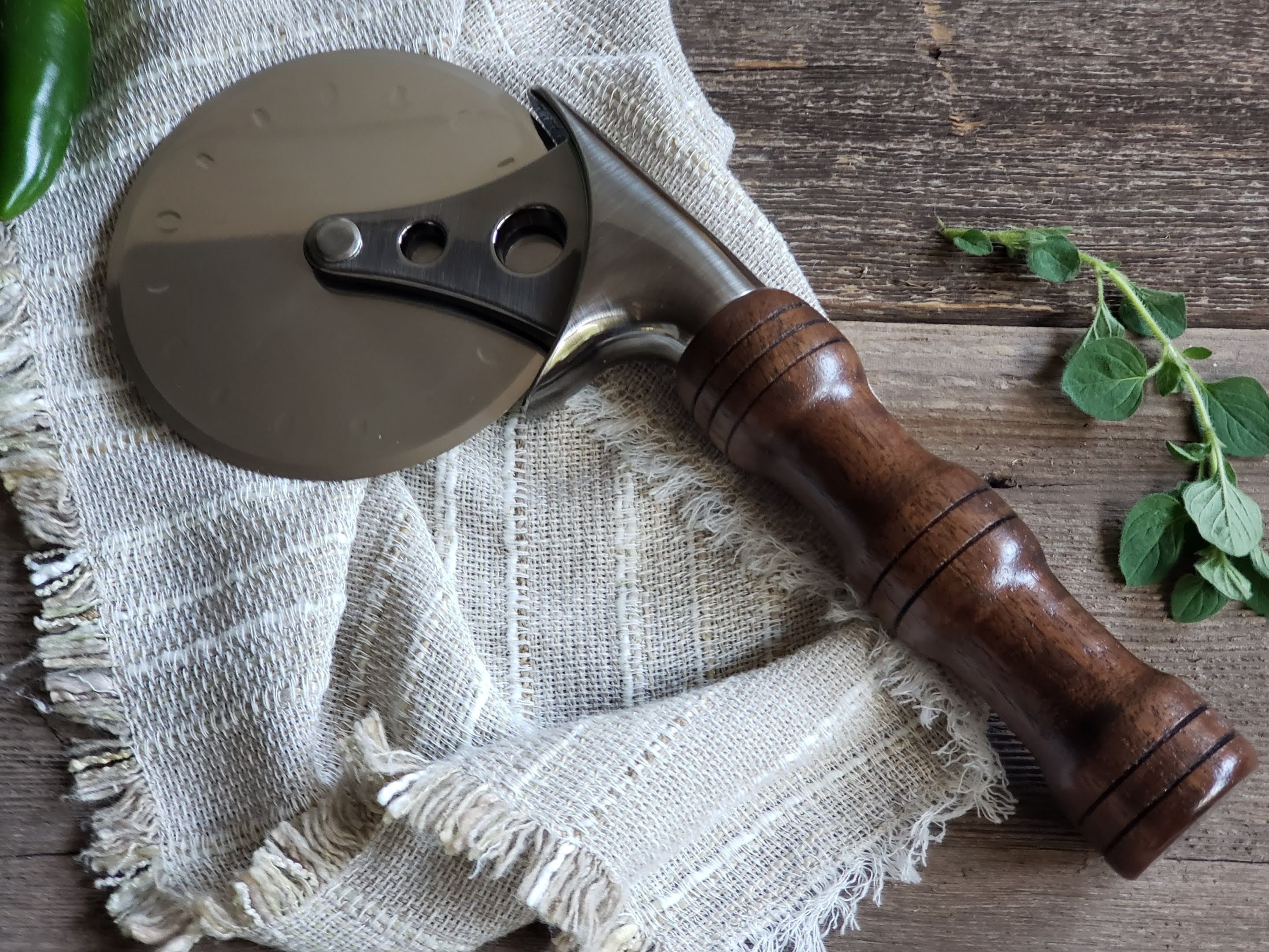 Large Pizza Wheel, Custom Wood Handle, Pizza Cutter, Roller Blade