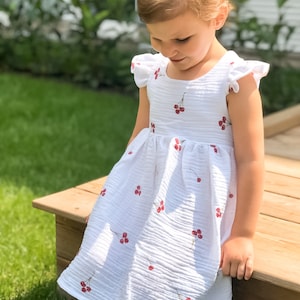 girl&#39;s muslin dress