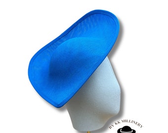 Kleine Spitz Untertasse Buckram Fascinator Hut Basis für Hutmacherei - Azurblau