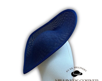 Kleine Spitz Untertasse Buckram Fascinator Hut Basis für Hutmacherei - Marineblau