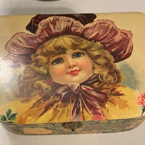 Vintage Cosmetic Case Box Quilted Lining Unique Clasp Girl on Top Ornate Sides