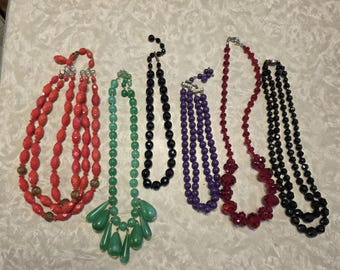 Vintage Costume Jewelry Group of 6 Necklaces all Beaded Different Colors