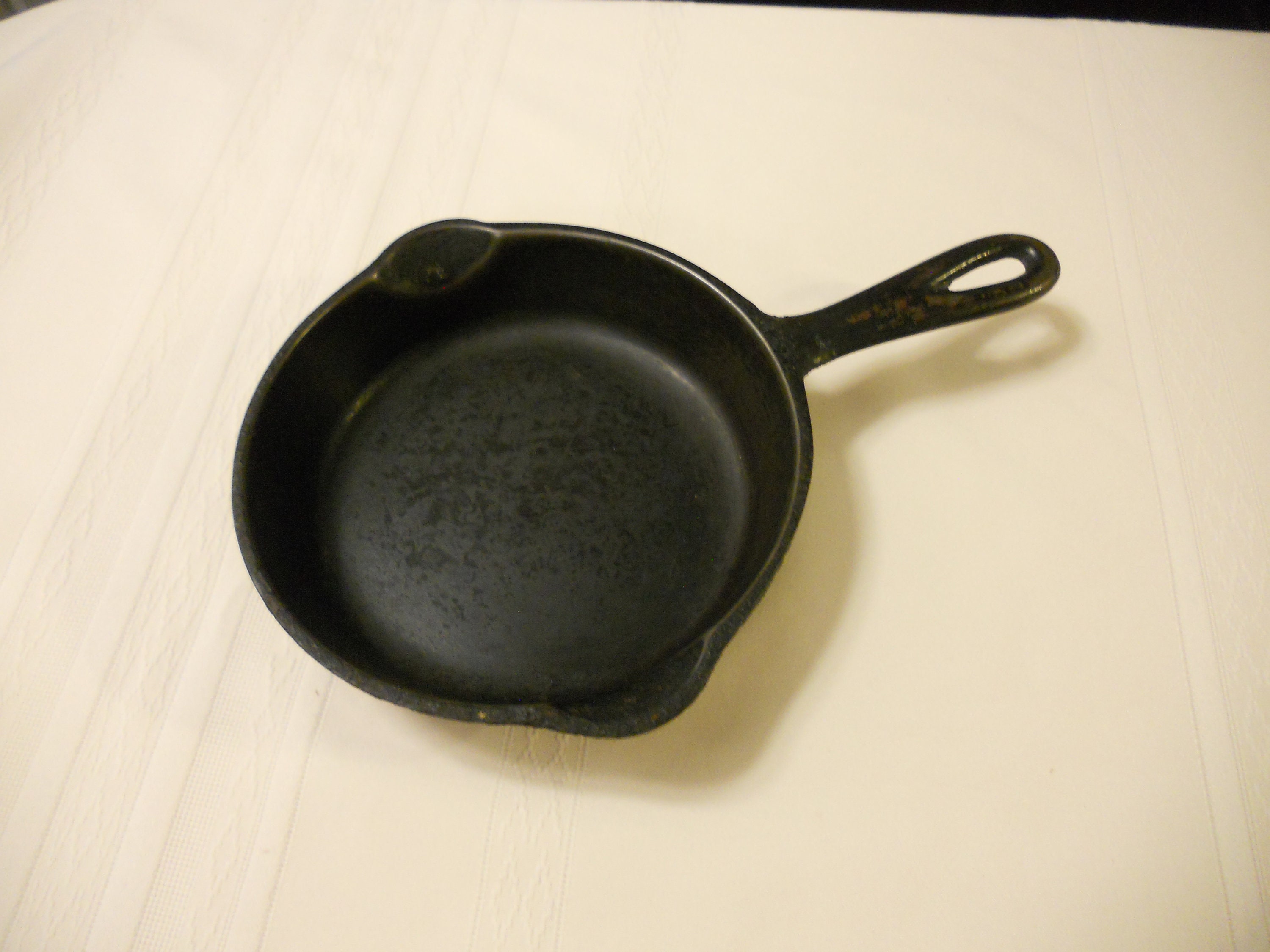 Palm 9.5 Unseasoned Cast Iron Grill Pan New Gifts For Him Her