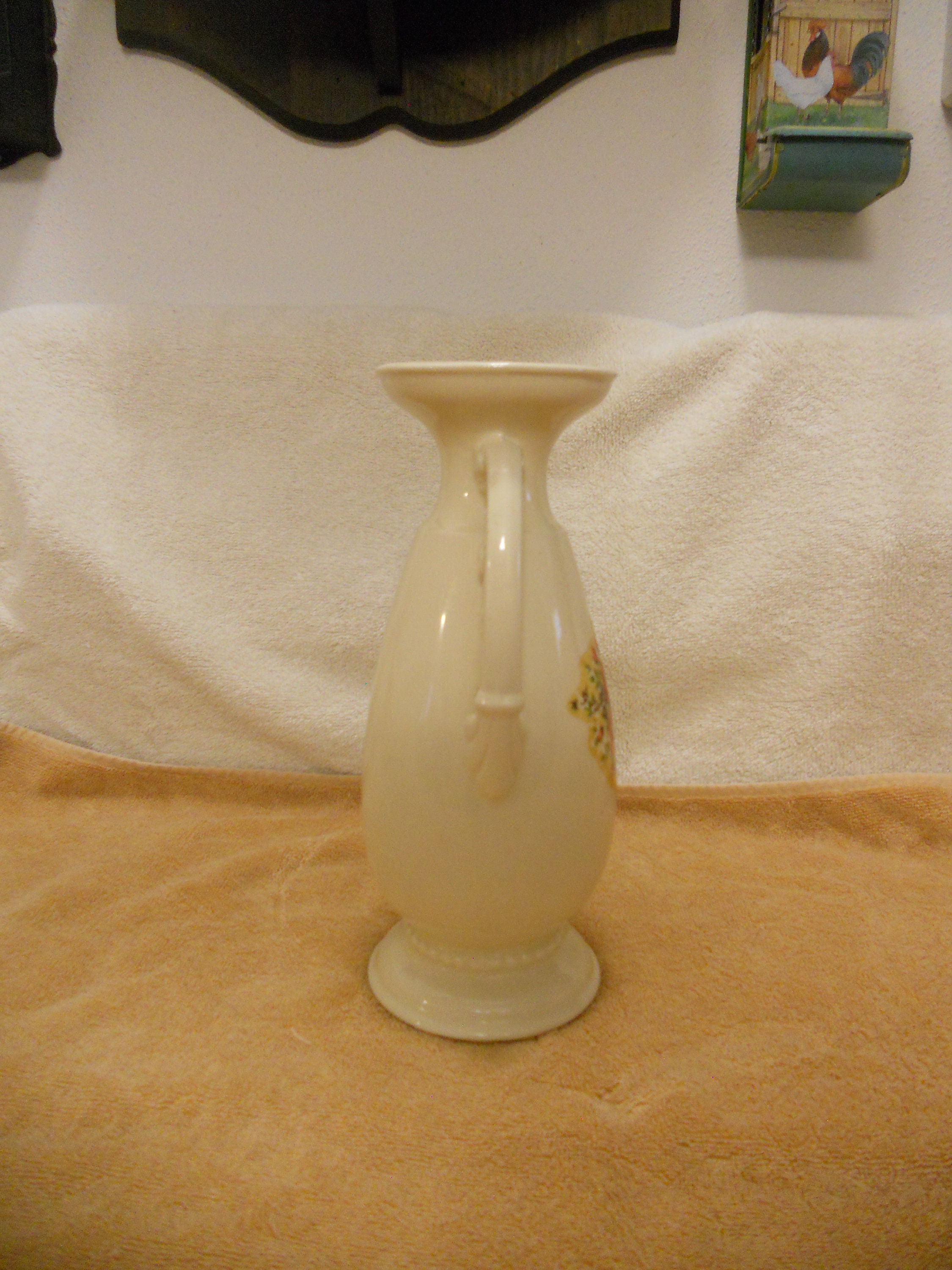 Vintage Cream Ornate Handled Pottery Vase 203 USA 10x5x4