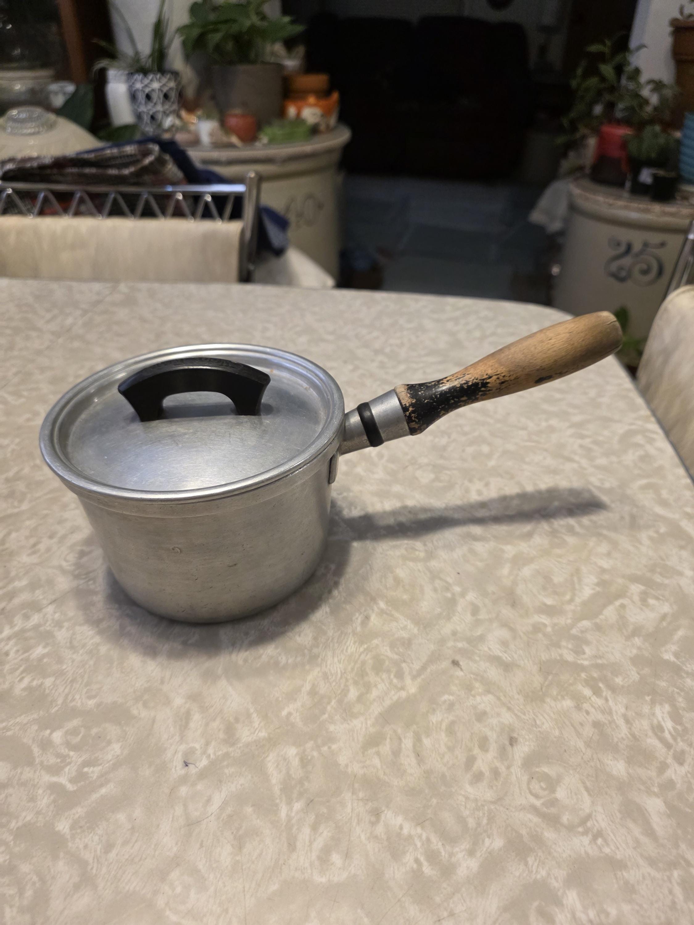 Casserole en aluminium au meilleur prix | Leroy Merlin