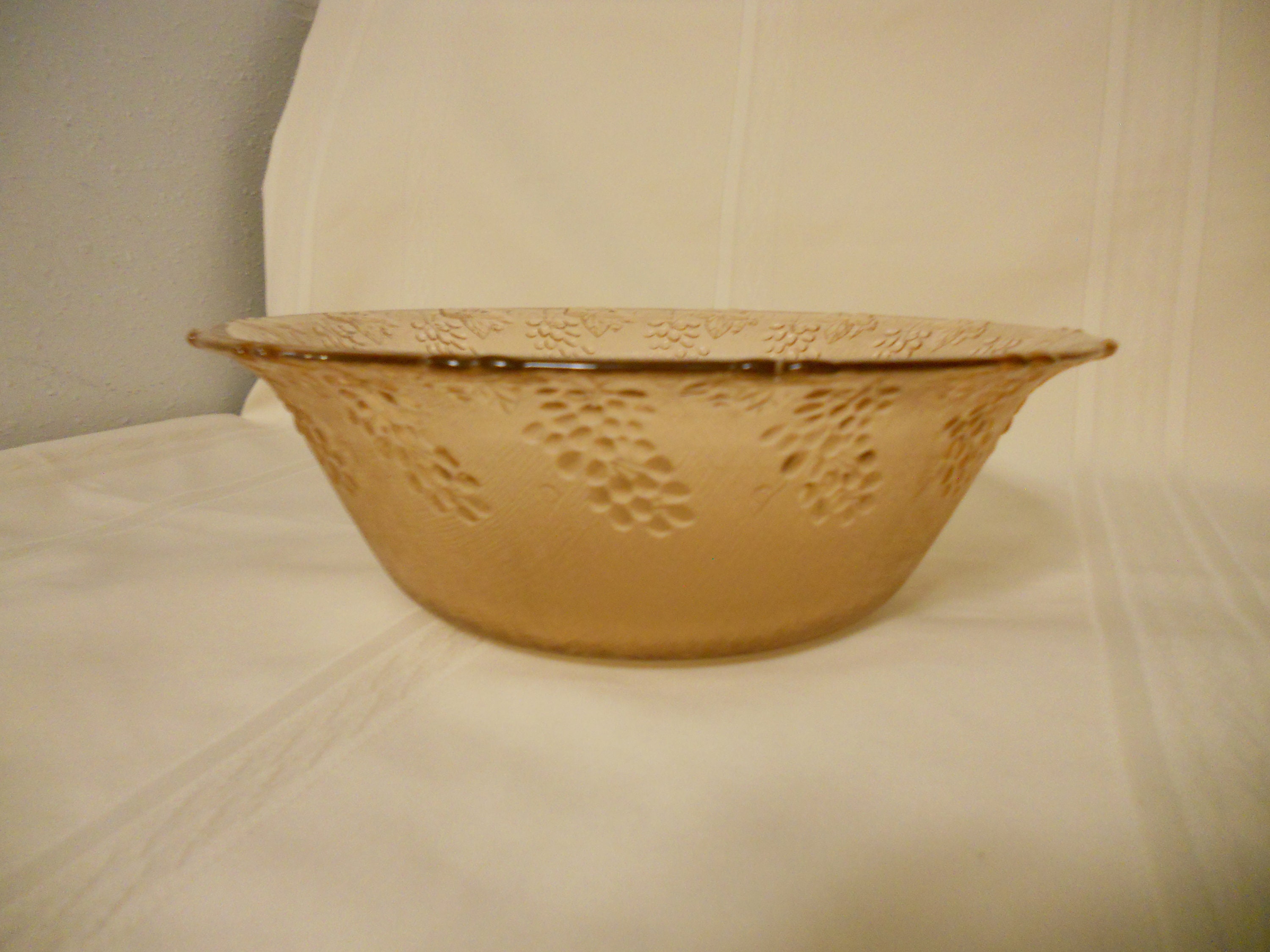 Larger Pink Depression Glass Bowl Grape Pattern Around Side Etsy