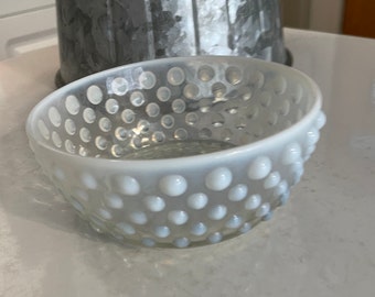 Moonstone Opalescent Hobnail Round Dish Anchor Hocking
