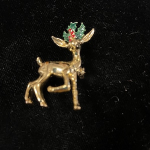 Vintage Gerry&#39;s Gold Tone Reindeer Brooch Pin