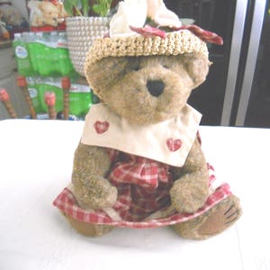 Boyd&#39;s Bear 12 inch Brown Bear Fully Dressed with Straw Hat