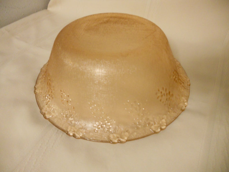 Larger Pink Depression Glass Bowl Grape Pattern Around Side Etsy