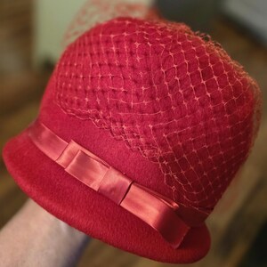 New York Cloche Hat - Etsy display picture 1