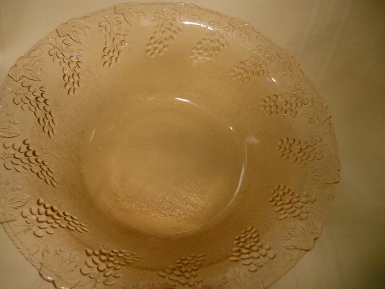 Larger Pink Depression Glass Bowl Grape Pattern Around Side Etsy