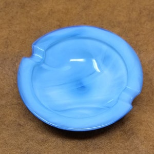 1978 Boyd Glass, Blue Ash Tray.  First Years of Boyd Glass Production, Rare Vintage Item.  Authenticity:  B Diamond no lines