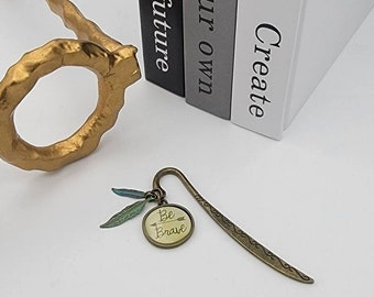Shepherd's Hook Bookmark with Be Brave Metal Tag, Patina Feathers, Book Hook, Bookmark, Decorative Bookmark, Book Lovers, Custom Bookmark
