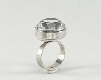 Vintage silver ring w huge cut quartz | GK, Kaplan - Swedish / Scandinavian design - 1969