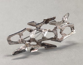 Vintage silver brooch | Studio E&P | Else Paul Berntsen Hughes sterling brutalist brooch pin from Norway 1960 / 1970