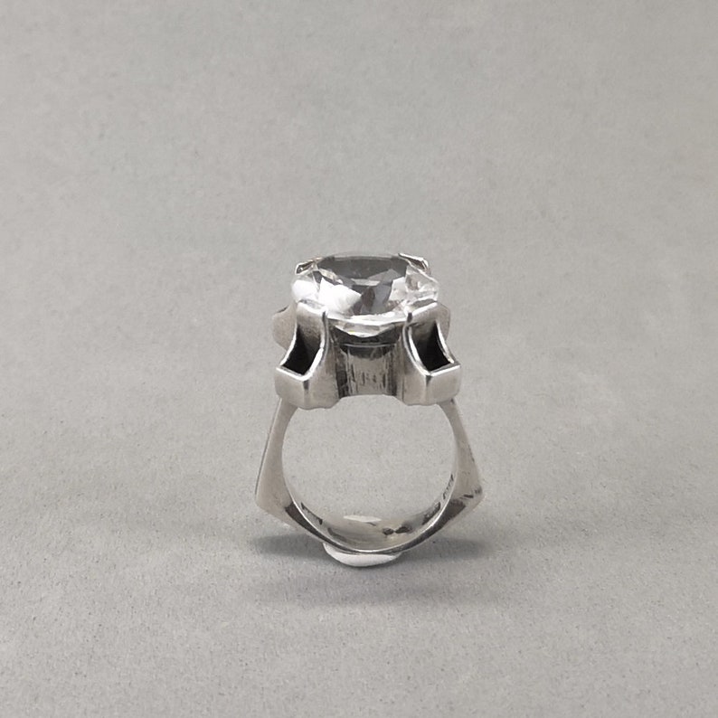 Klintz AB Scandinavian modernist brutalist ring with diamond cut rock crystal quartz 1976 Vintage silver ring