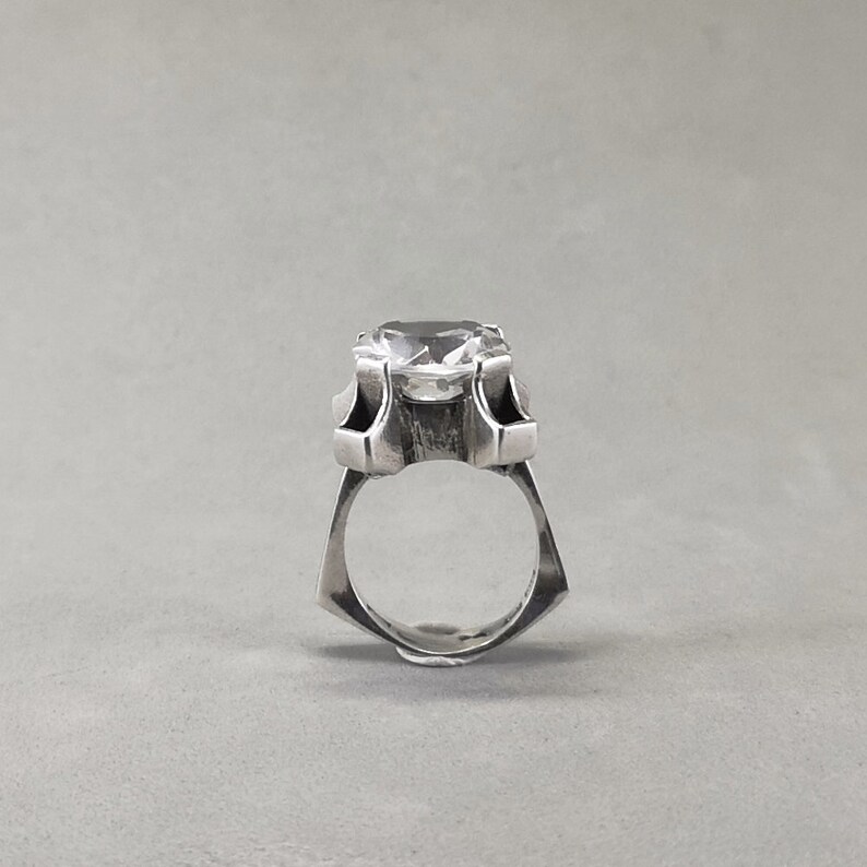 Klintz AB Scandinavian modernist brutalist ring with diamond cut rock crystal quartz 1976 Vintage silver ring
