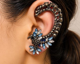 Pendiente de oreja de pavo real con cristal azul para la oreja izquierda, adorno de pluma llamativo, joyería de pájaro estilo boho, regalo de fantasía para ella o para él.