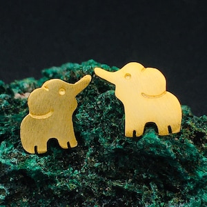 Minimalistische Gold Elefant Ohrstecker: Charmanter Tier-inspirierter Schmuck | Perfektes Geschenk für Kinder oder Sie