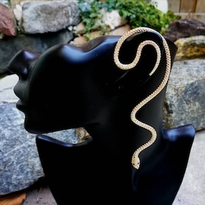 Vintage Snake EarCuff EarWrap - Gold / Bohemian Golden Serpent Ear Cuff Ear Wrap / For Left or Right Ear / Snake Earring / No Piercing