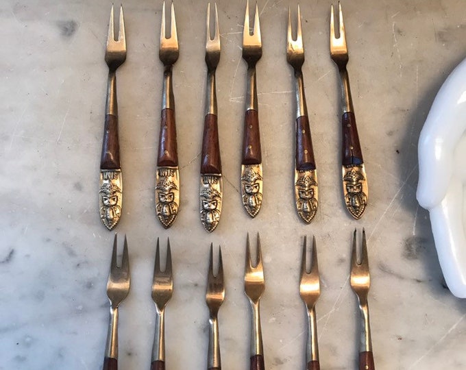 Vintage gold tone and wood Siam forks