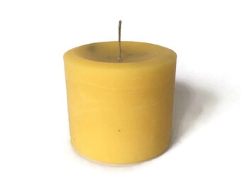 thumbnail interactive-video image 1 of Bees Light Natural Beeswax Octagon Pillar Candles – Unscented Set For Patio 1 of 2