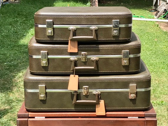 nesting luggage set