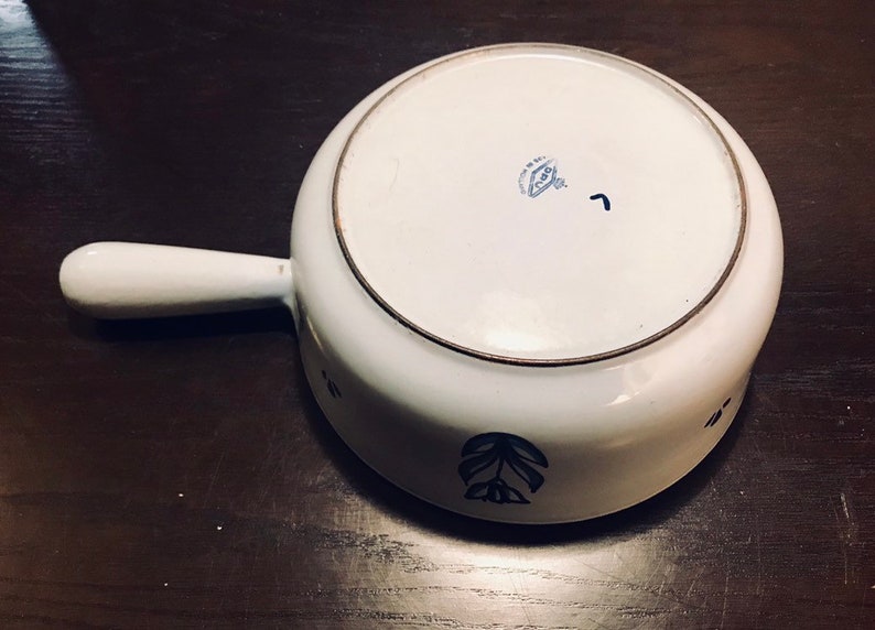 Vintage Enameled Cast Iron Saucepan with Lid ~ Dru Ware Holland ~ Light Blue Tulip Pattern ~ MCM 1950s Kitchen ~ Vintage Enamelware